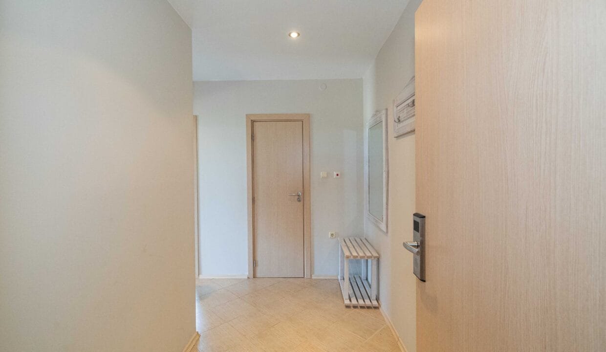 83e817a554fdf62f20a099f6cf9438a1_3840x3840f__DSC4448-1