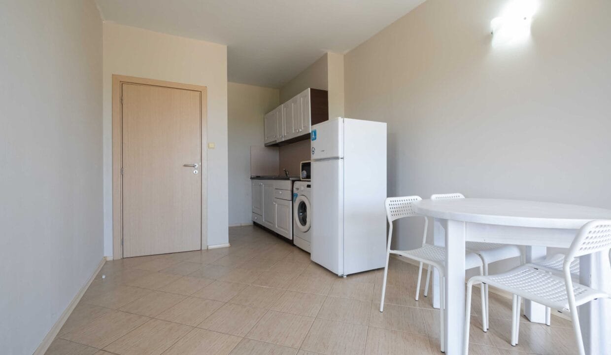 bf34868d344f6218d7ed5170110125f7_3840x3840f__DSC4419-1