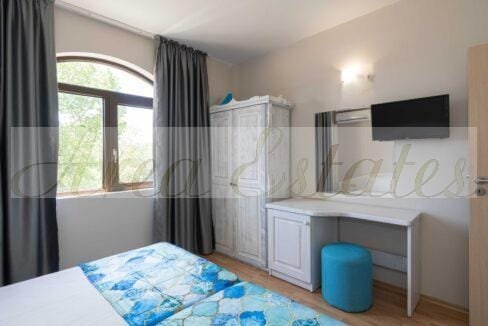 f9f42e304a15a12cd70792d8351c3d95_3840x3840f__DSC4431-1